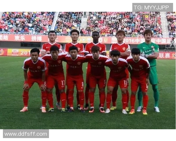 北京网球队在欧锦赛积分榜上以90分稳居第一名展现强劲实力